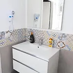 Nicolai 165 باري