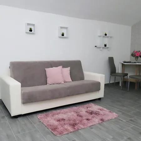 Nicolai 165 Apartment