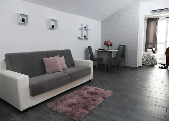 Апартаменты Nicolai 165 *